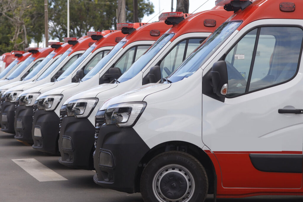 Row of vans for a commercial fleet